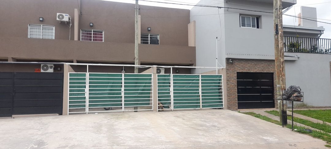 DUPLEX 2 DORMITORIOS EN VENTA LA PLATA SAN CARLOS