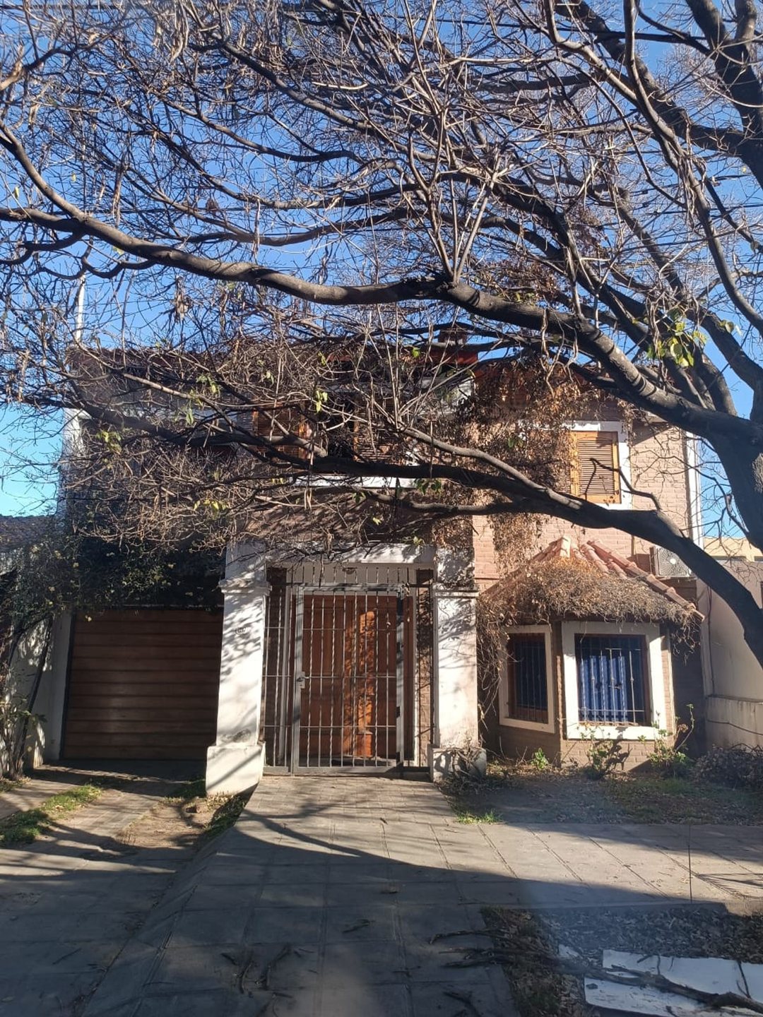 VENTA CASA 3D Y PILETA EN PARQUE CAPITAL
