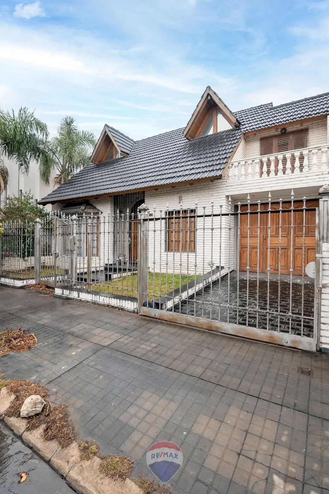 CASA Bº URCA CORDOBA 4 DORMI PATIO QUINCHO COCHERA BALCON 2 PLANTAS ZONA NORTE VENTA