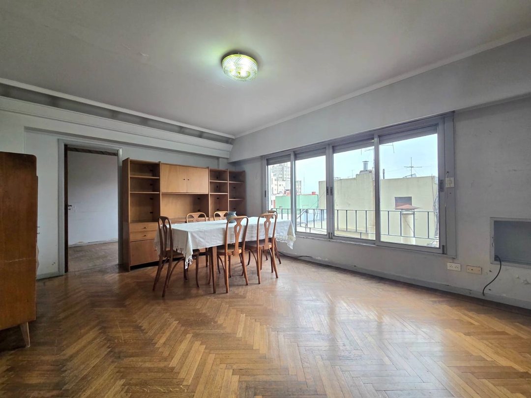 Departamento 4 ambientes con cochera