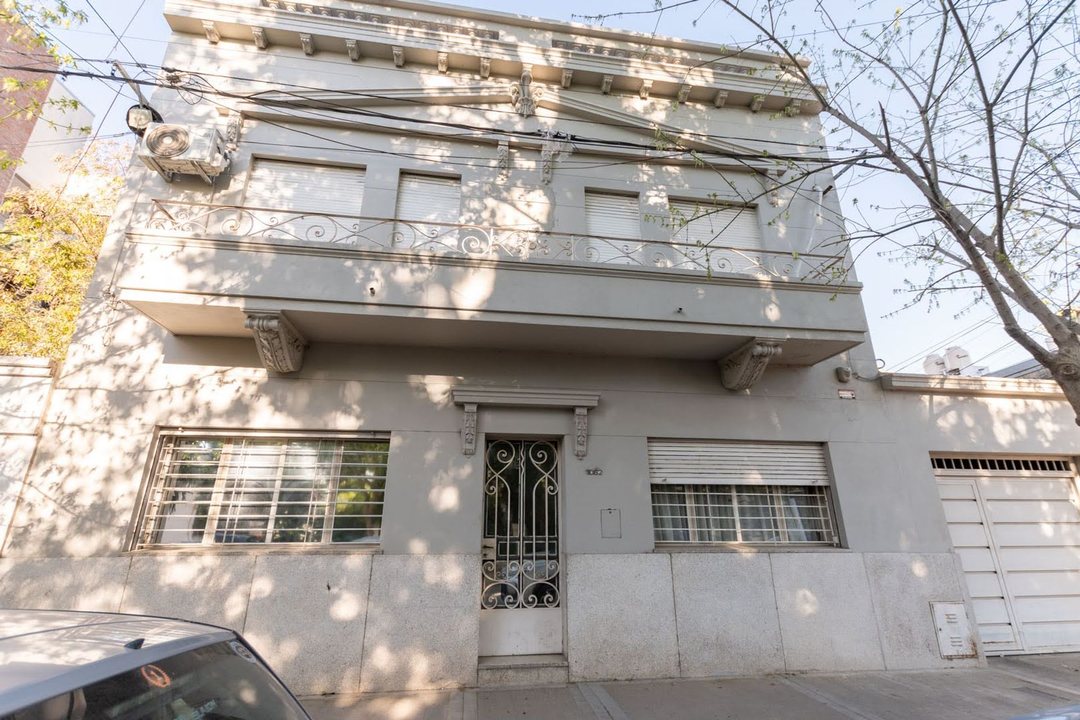 Re/Max vende casa en Barrio Sur