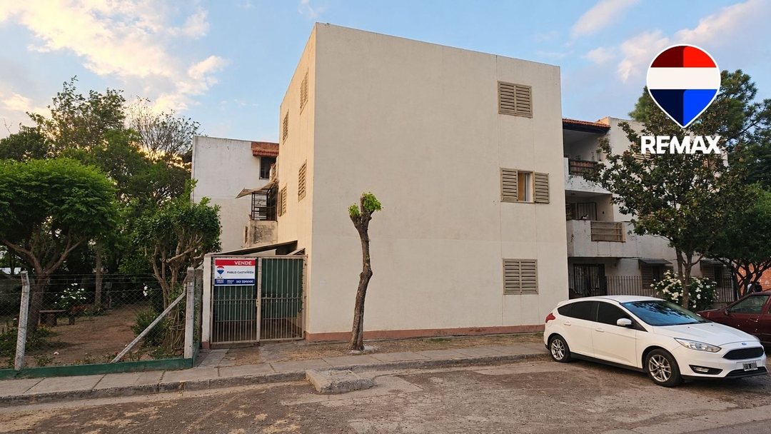 DEPTO EN VENTA PB 3 DORM MACROCENTRO APTO CRÉDITO