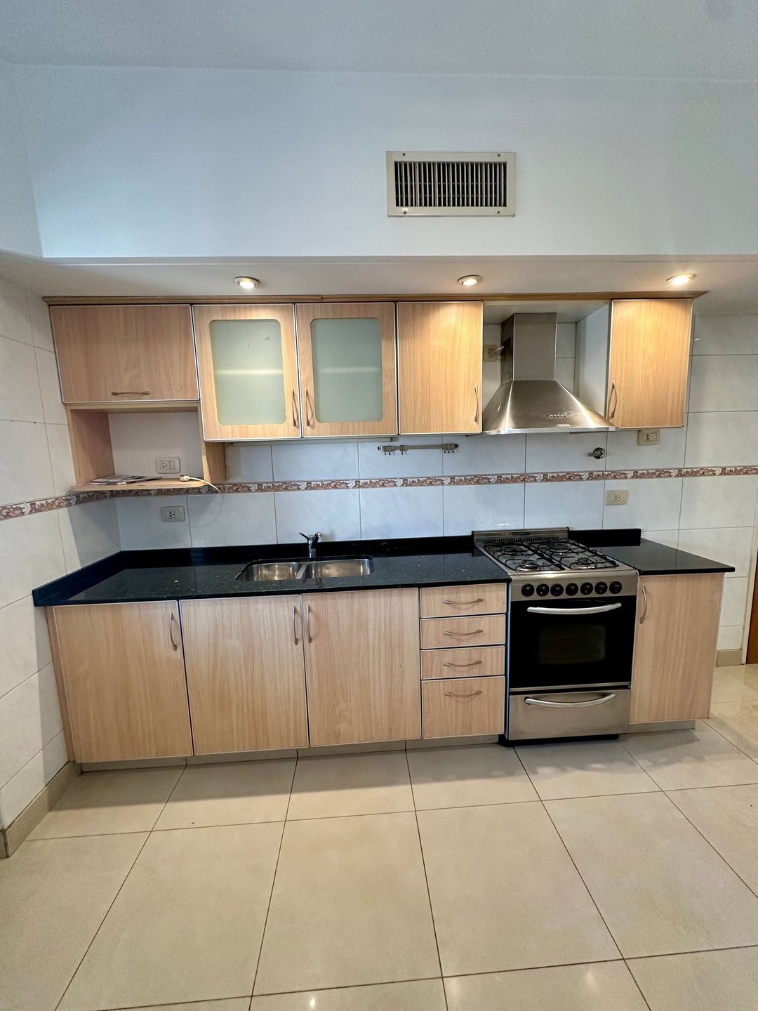 Venta Depto 4 ambientes + cochera Ramos Mejia