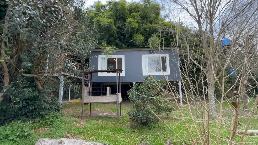 CASA + 2 LOTES SOBRE ARROYO GAMBADO  8.700 M²