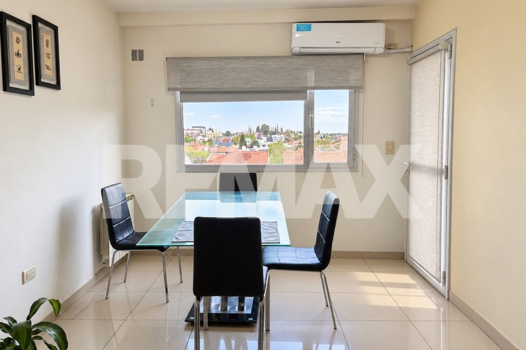 Departamento de 1 dormitorio con balcón, en venta