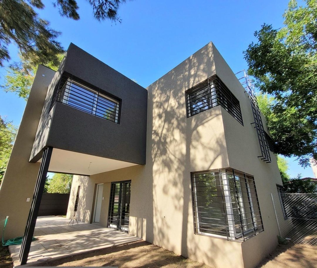 Casa en venta 3 dormitorios - Funes - Apto Credito