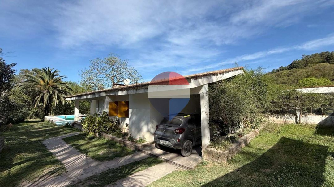 CASA 3 DORMITORIO EN NOGALES YALA 1953,56M2