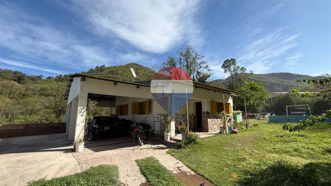 CASA 3 DORMITORIO EN NOGALES YALA 677M2