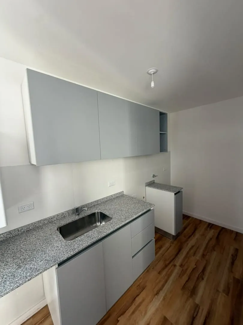 ALQUILER - Departamento a estrenar de un dormitorio con balcon - Sobre 24 de Sep...