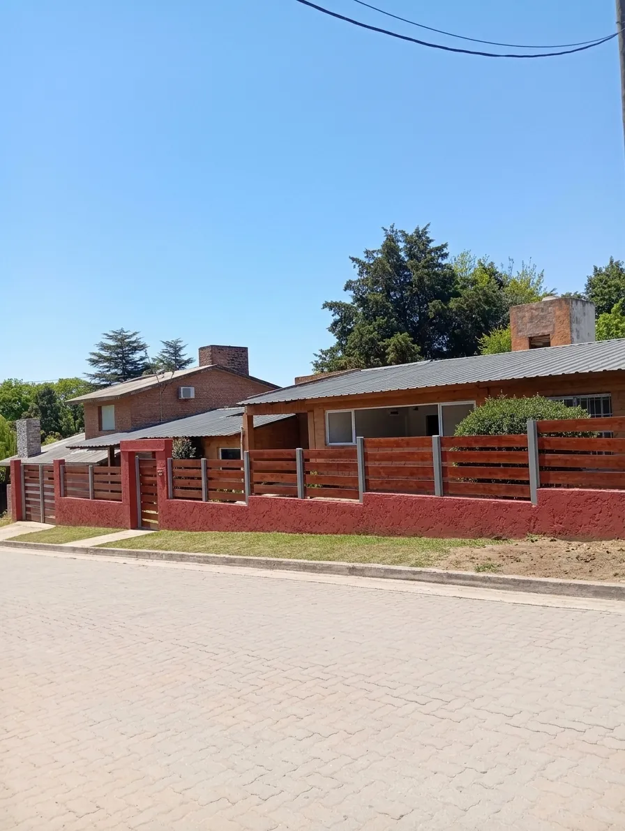 VENTA !!!CASA CON  MONOAMBIENTE EN VILLA CARLOS PAZ !