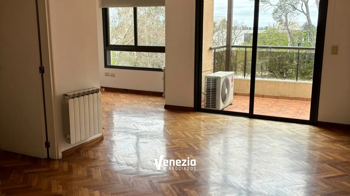 Venta - Departamento 3 Dormitorios de Categoría en Casonas del Norte