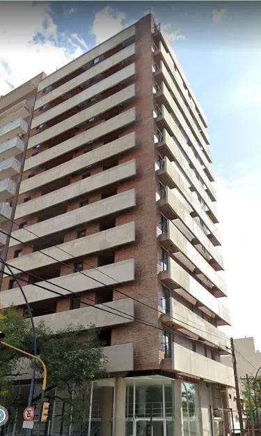 ALQUILER | Dpto 1 dorm, 1 baño - Con balcón y amplio placard de guardado en Barrio Centro - TAP5424577