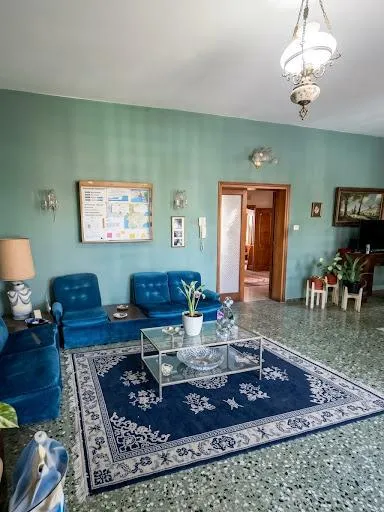 VENTA  IMPORTANTE CASA EN B CRISOL  AV. SABATTINI AL 1600