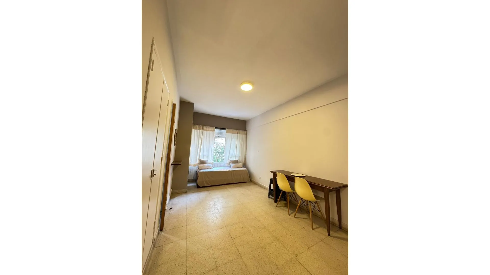 VENTA Apto Credito - Monoambiente a la calle – Muy luminoso