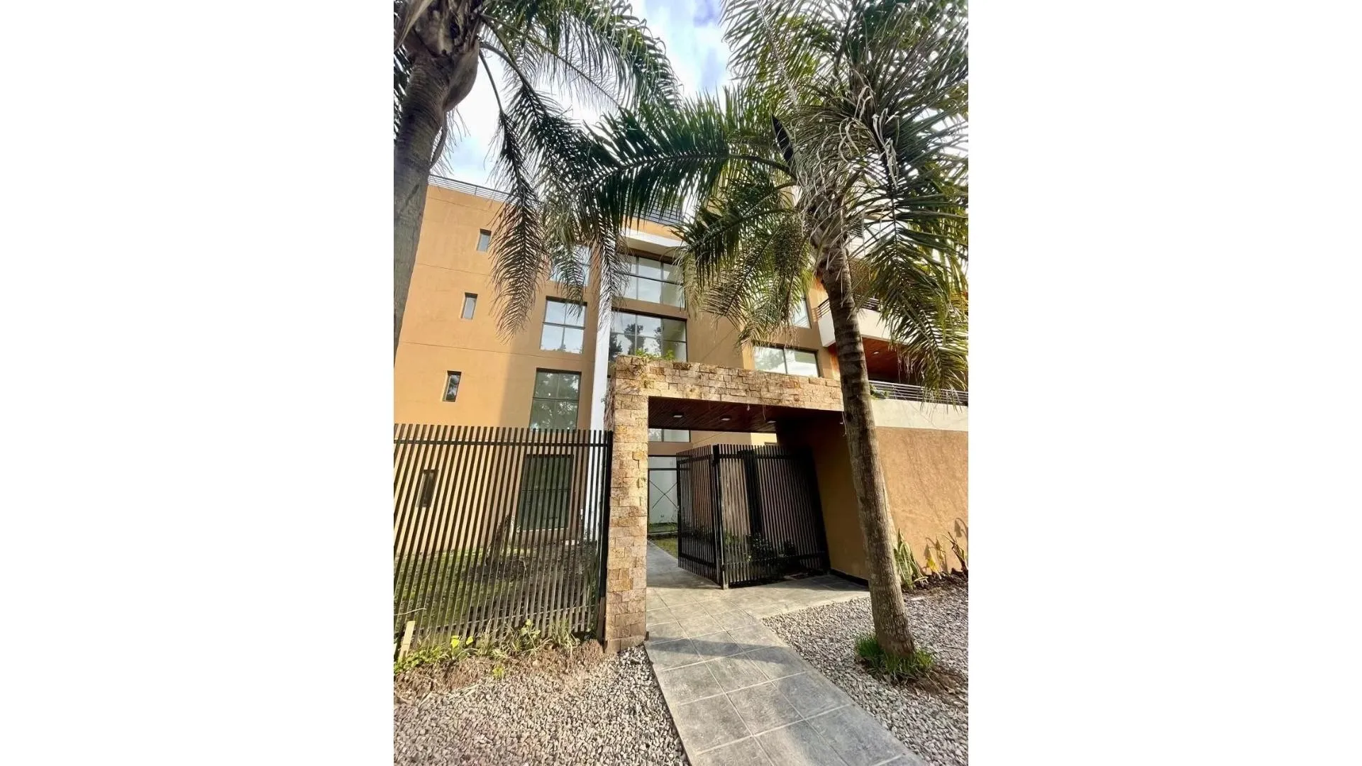 DEPARTAMENTO VENTA ITUZAINGO "COMPLEJO VISTA LELOIR"