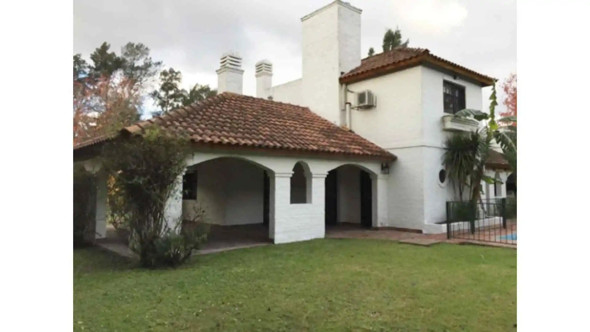 CASA VENTA  MORENO "BANCO PROVINCIA" -