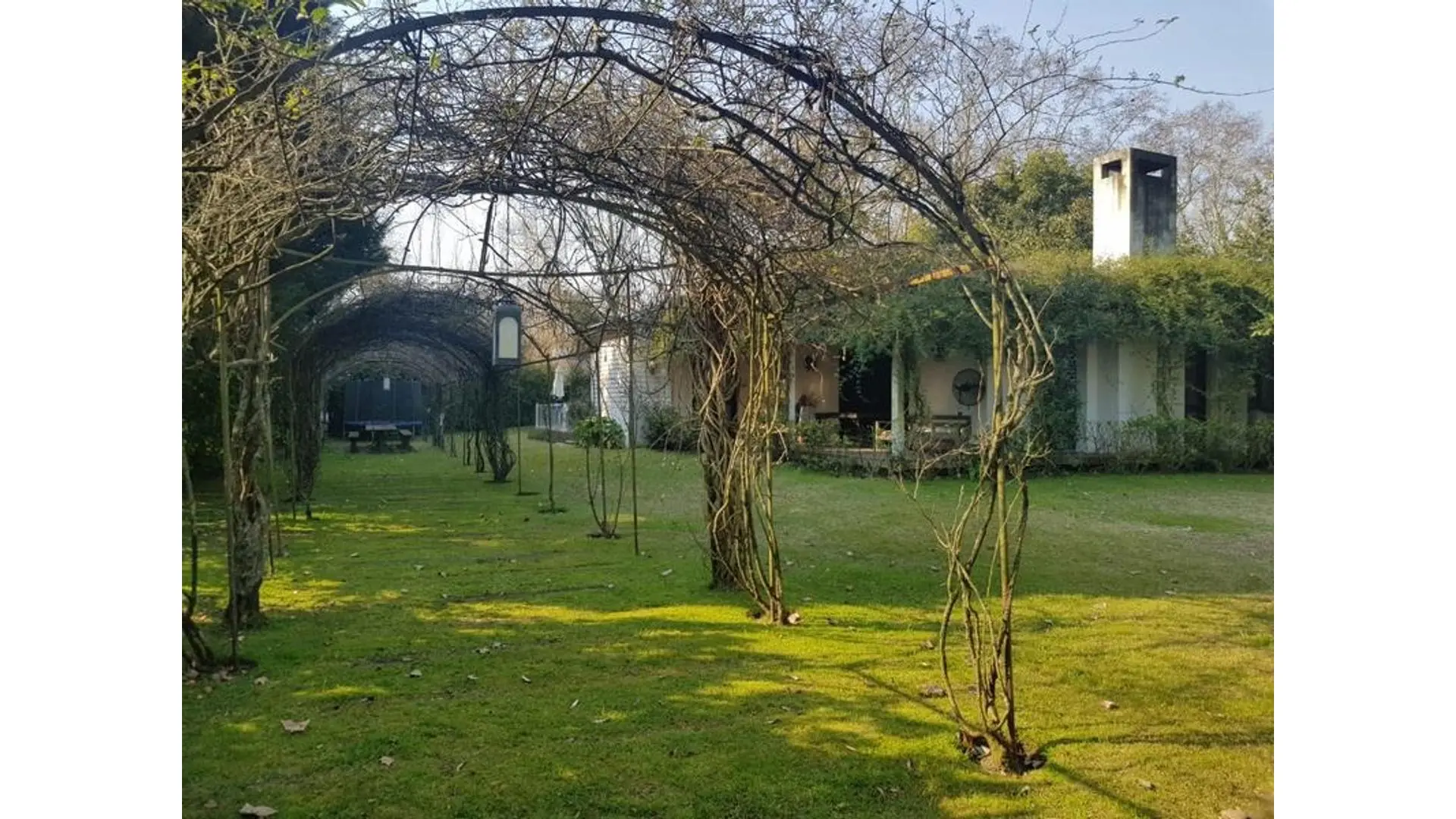 CASA VENTA  CLUB DE CAMPO LOS PINGÜINOS - ITUZAINGO