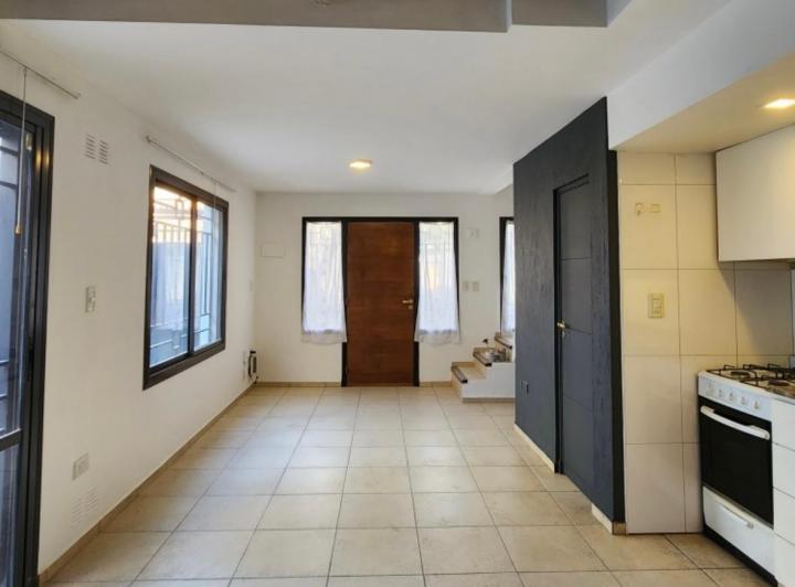 Departamento · 70m² · 4 Ambientes · 1 Cochera