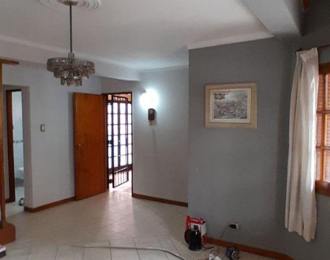Casa · 180m² · 12 Ambientes · 2 Cocheras