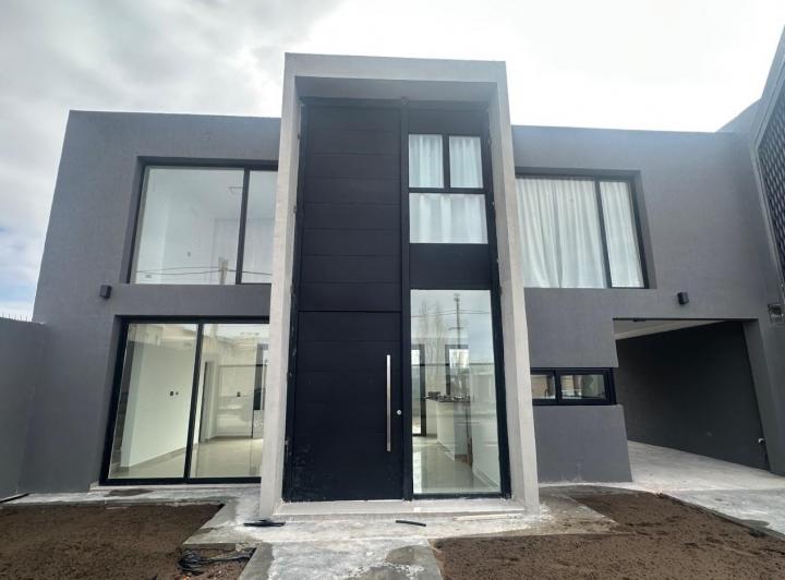 Departamento · 130m² · 5 Ambientes · 2 Cocheras