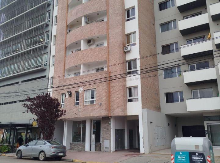 Departamento · 68m² · 4 Ambientes · 1 Cochera