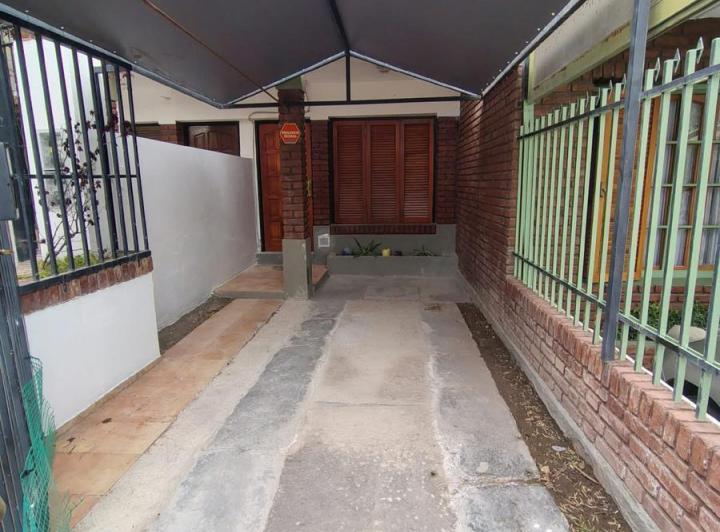 Casa · 70m² · 4 Ambientes · 1 Cochera
