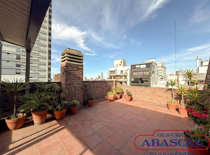 Departamento · 130m² · 4 Ambientes · 2 Cocheras