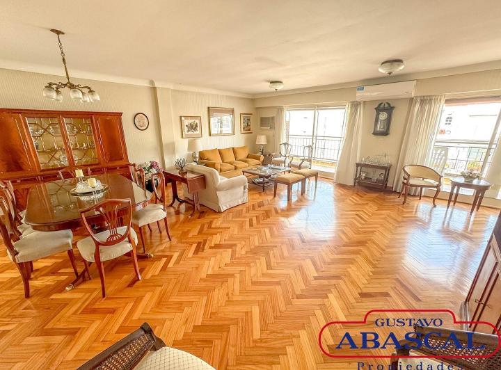 Departamento · 188m² · 4 Ambientes · 1 Cochera