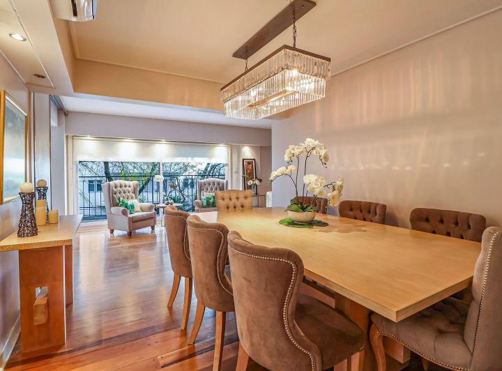 Departamento · 229m² · 6 Ambientes · 1 Cochera