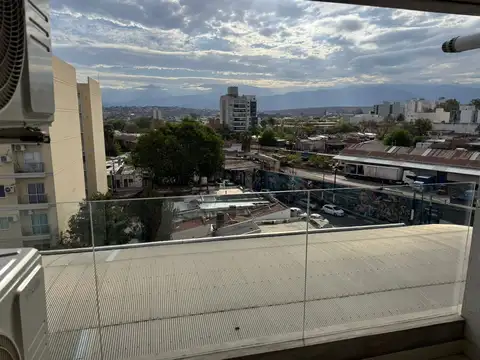 Departamento en alquiler c/ cochera en el centro de salta