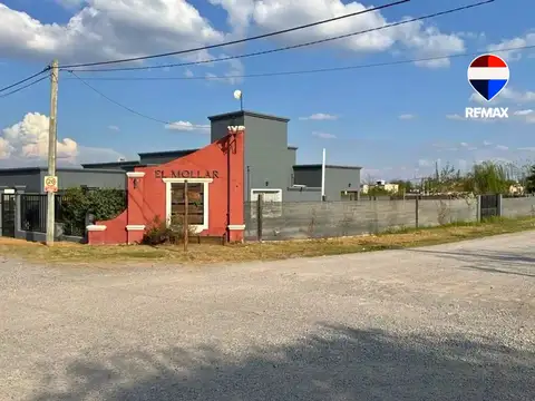 Terreno en venta en esquina mollar i 733 m2