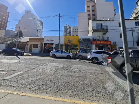 Venta casa + locales comerciales - neuquén capital