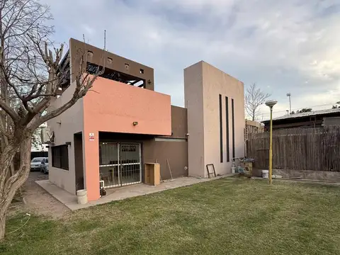 Hermosa casa de categoria en rodeo del medio | gran parque con piscina y quincho | vista excepcional