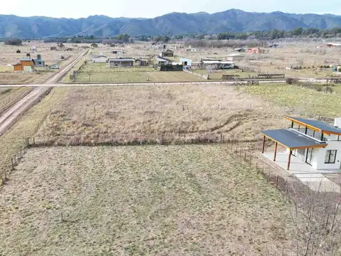 Venta lote 875m2 villa ciudad parque calamuchita