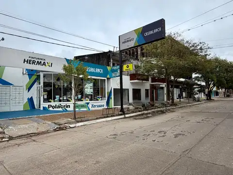 Se vende local comercial dentro de los bulevares