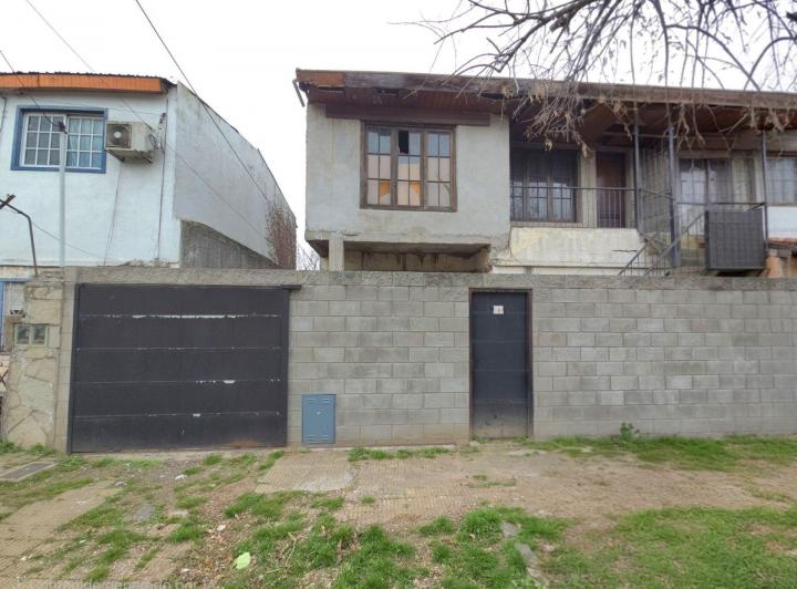 Casa · 198m² · 4 Ambientes · 2 Cocheras