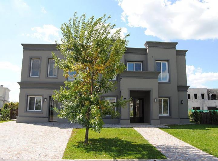 Casa · 357m² · 7 Ambientes