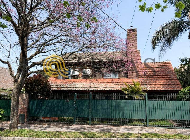 Casa · 180m² · 5 Ambientes · 1 Cochera