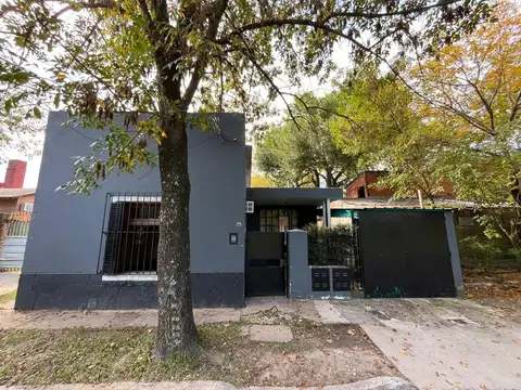 Casa + dúplex en venta en funes – zona 5