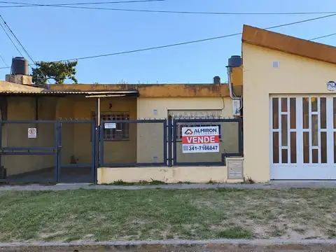Casa en venta c/ cochera en granadero baigorria