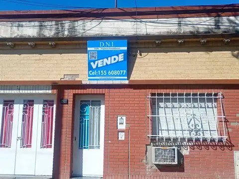 Venta casa en bv seguí al 2300