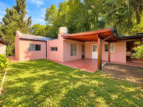 Venta – casa de 2 dormitorios mas comodín en funes.