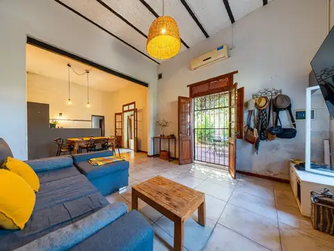 Vta casa 4 dorm, patio y cochera y jardin