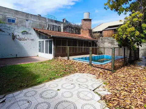 Chalet en venta c/ cochera en saladillo