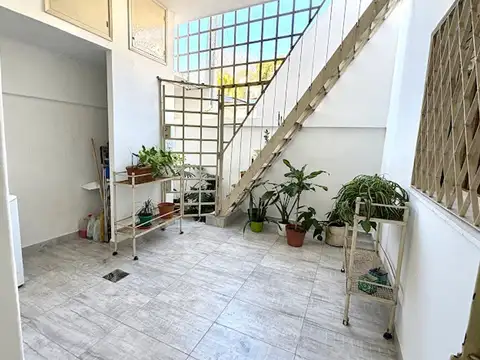 Venta casa 3 dormitorios / 2 plantas  b.san martin