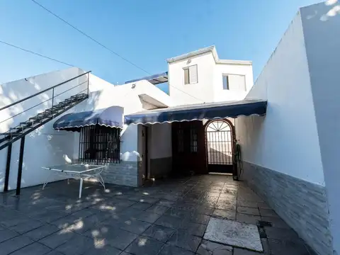 Venta casa en dos plantas