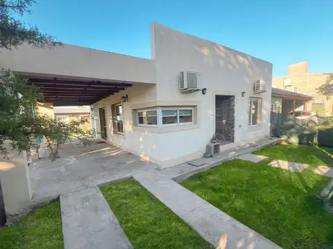 Venta de casa de 3 dormitorios en roldan