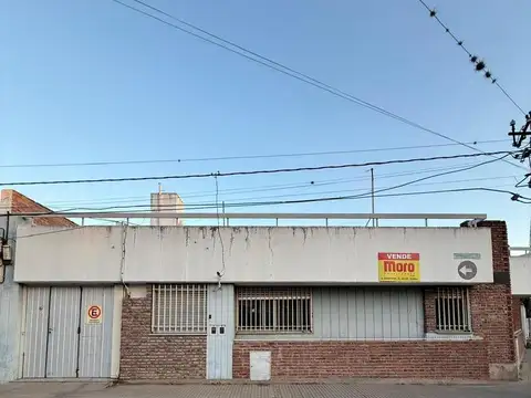 Casa en villa gobernador galvez