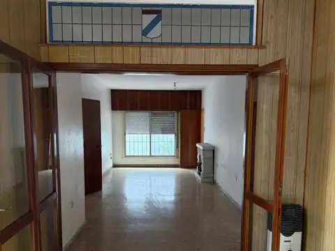 Casa de pasillo en venta - rosario.