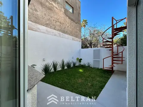 Departamento de pasillo de 2 dormitorios en echesortu